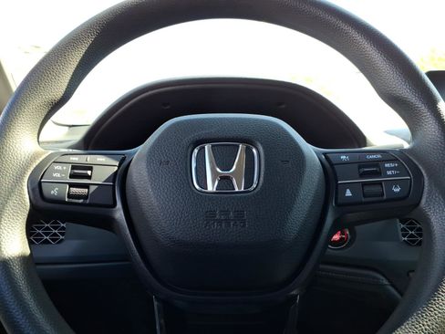Certified 2023 Honda Accord LX image 25