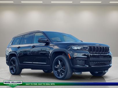 Used 2023 Jeep Grand Cherokee L Laredo
