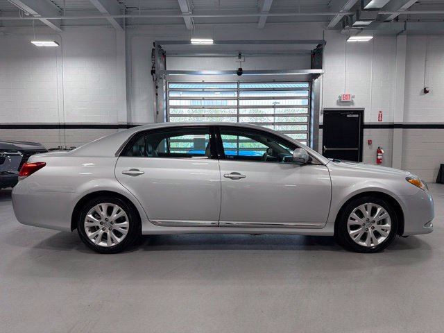 Used 2011 Toyota Avalon FWD image 8