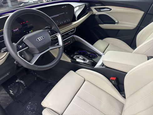 Certified 2025 Audi Q5 Premium w/ Premium Plus AWD/4WD image 10
