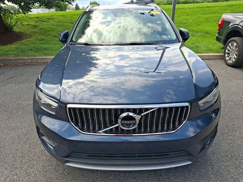 Used 2022 Volvo XC40 T5 Inscription w/ Advanced Package AWD/4WD image 2