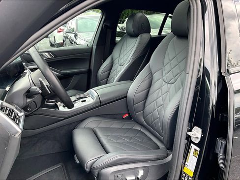 Used 2024 BMW X6 xDrive40i w/ Premium Package AWD/4WD image 8