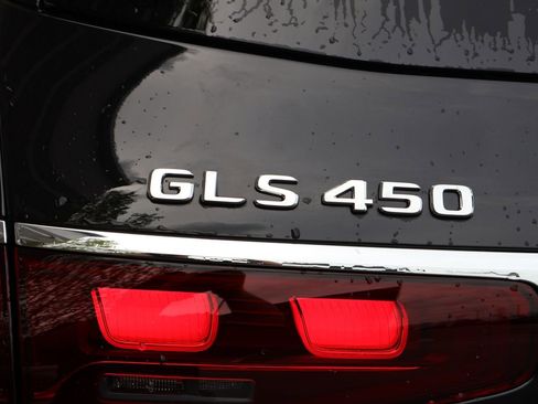 New 2026 Mercedes-Benz GLS 450 4MATIC image 8