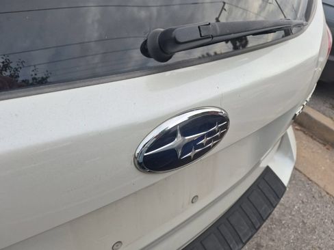 Used 2015 Subaru Forester 2.5i Premium AWD/4WD image 10