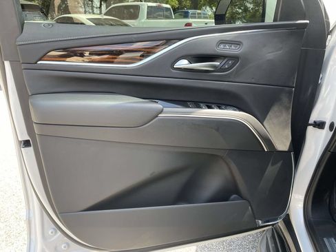 Used 2023 Cadillac Escalade Premium Luxury w/ LPO, Radiant Package AWD/4WD image 16
