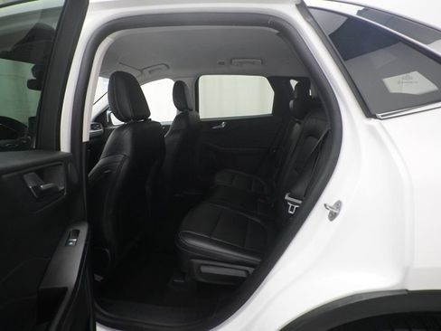 Used 2021 Ford Escape Titanium AWD/4WD image 16
