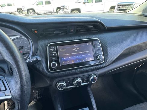 Used 2021 Nissan Kicks S image 25