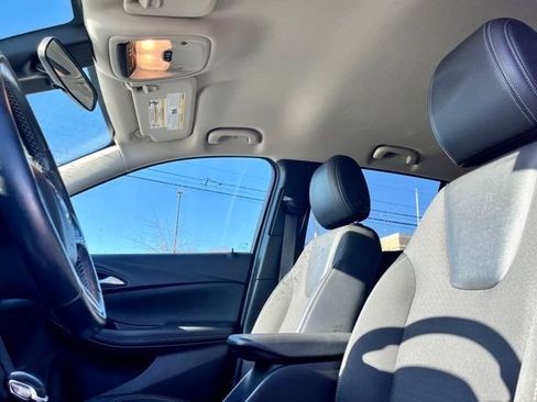 Used 2021 Buick Encore GX Select image 21