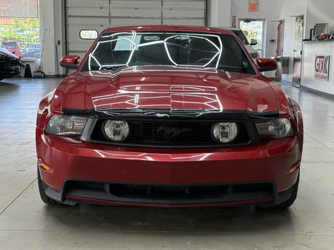Used 2010 Ford Mustang GT RWD image 6