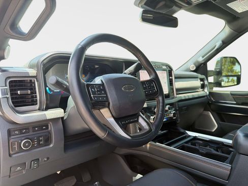 Used 2024 Ford F250 Platinum AWD/4WD image 42