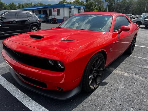 Used 2023 Dodge Challenger R/T Scat Pack w/ Plus Package RWD image 2