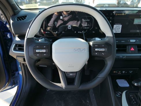New 2025 Kia K4 GT-Line image 14
