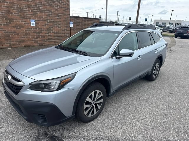 Certified 2022 Subaru Outback Premium AWD/4WD image 1