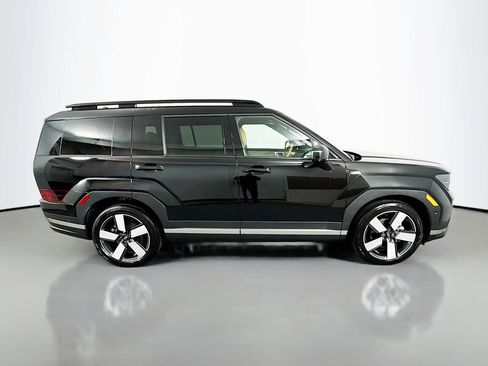 Used 2024 Hyundai Santa Fe Limited image 4