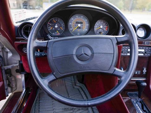 Used 1987 Mercedes-Benz 560 SL image 42