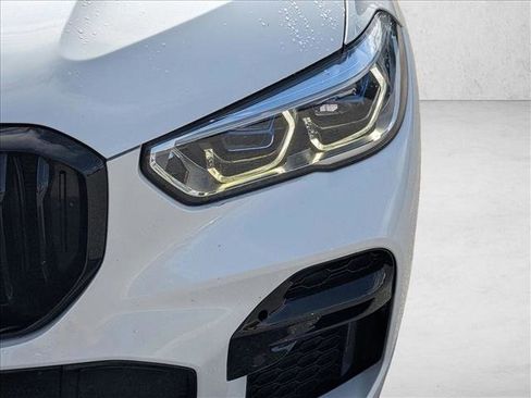 Used 2022 BMW X5 xDrive40i w/ M Sport Package image 9