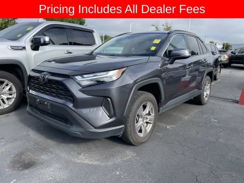 Used 2025 Toyota RAV4 XLE AWD/4WD image 1