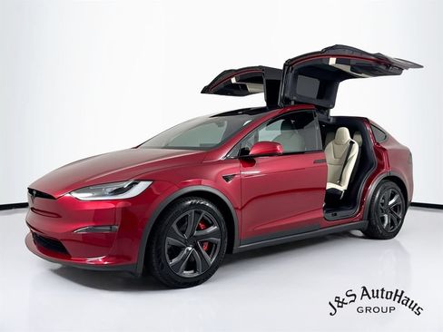 Used 2026 Tesla Model X Plaid AWD/4WD image 3