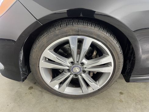 Used 2016 Mercedes-Benz E 350 4MATIC Sedan image 25