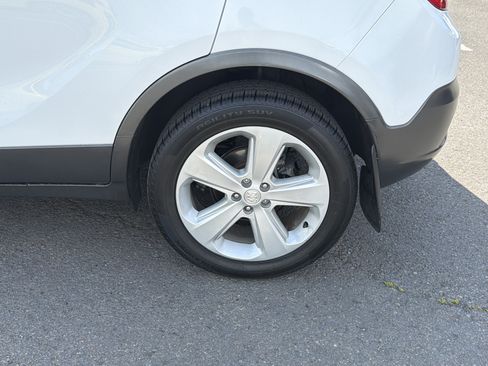 Used 2016 Buick Encore Convenience FWD image 27