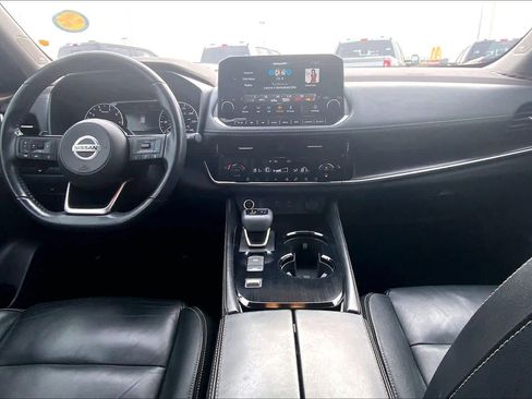 Used 2021 Nissan Rogue SL w/ Premium Package image 15