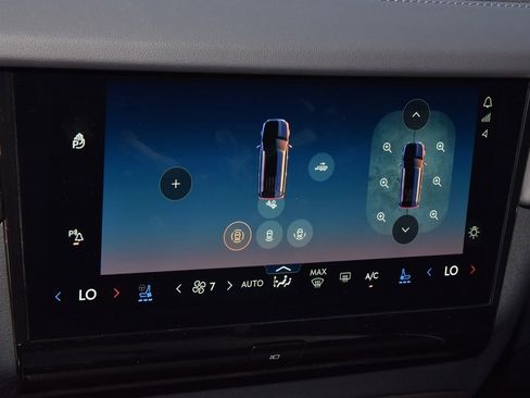 New 2025 Lincoln Navigator L Reserve image 30