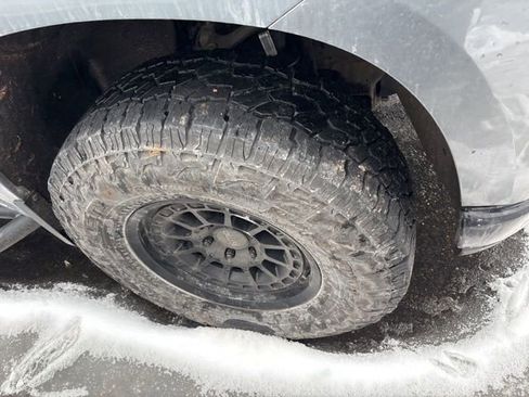 Used 2019 Chevrolet Silverado 1500 LT Trail Boss image 9