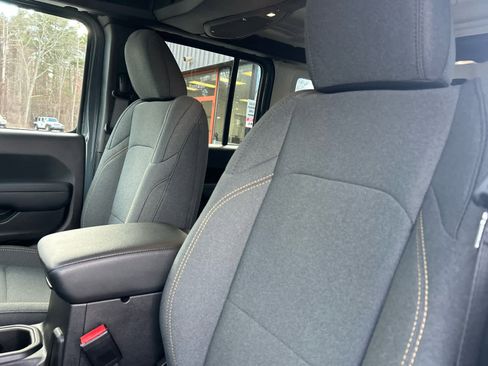 Used 2026 Jeep Wrangler Sport S image 19