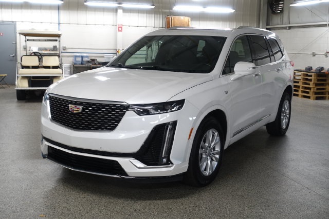 Used 2024 Cadillac XT6 Luxury w/ LPO, Floor Liner Package AWD/4WD image 3
