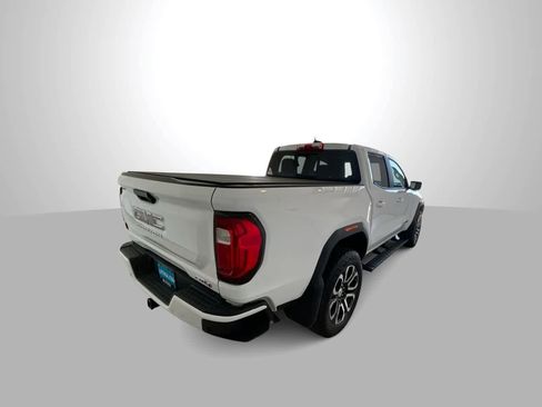 Used 2024 GMC Canyon AT4 w/ AT4 Premium Package image 8