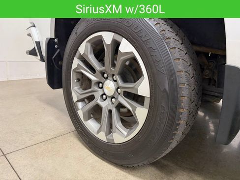 Certified 2023 Chevrolet Silverado 1500 High Country w/ Technology Package AWD/4WD image 10