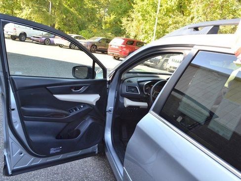 Used 2022 Subaru Ascent Premium w/ Convenience Package image 15