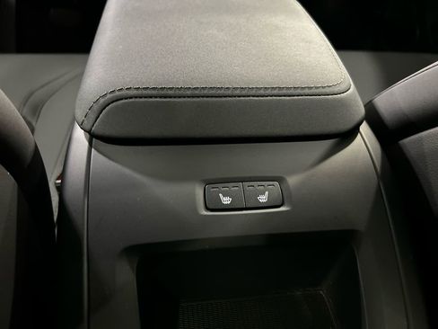 Used 2026 Volvo XC60 B5 Plus w/ Climate Package AWD/4WD image 27