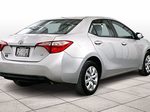 Used 2015 Toyota Corolla LE image 11