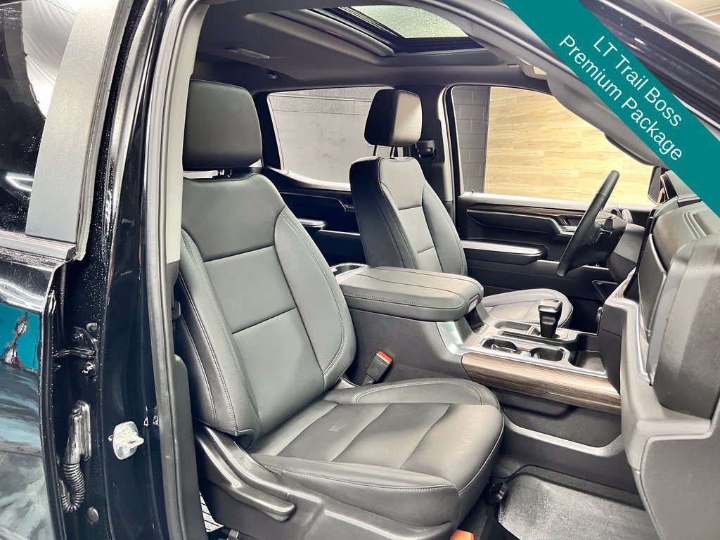 Used 2026 Chevrolet Silverado 1500 LT Trail Boss w/ LT Trail Boss Premium Package AWD/4WD image 8