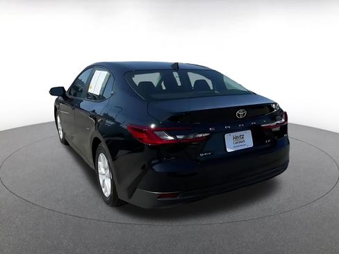 Used 2025 Toyota Camry LE image 11