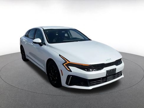 Used 2025 Kia K5 LXS image 3