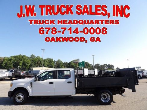Used 2017 Ford F350 XL w/ Power Equipment Group RWD image 2