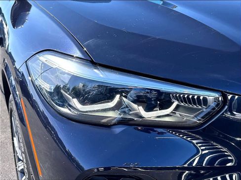 Used 2023 BMW X5 xDrive40i w/ M Sport Package AWD/4WD image 34