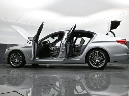 Used 2019 BMW 530i xDrive w/ Convenience Package image 35