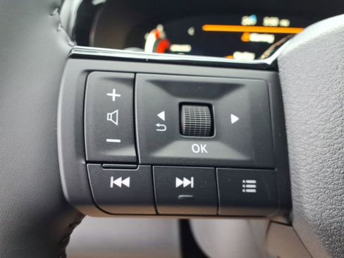 New 2026 Nissan Pathfinder SL image 20