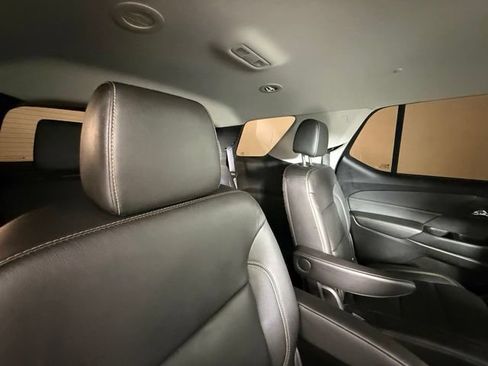 Used 2019 Chevrolet Traverse RS w/ LPO, Floor Liner Package FWD image 29