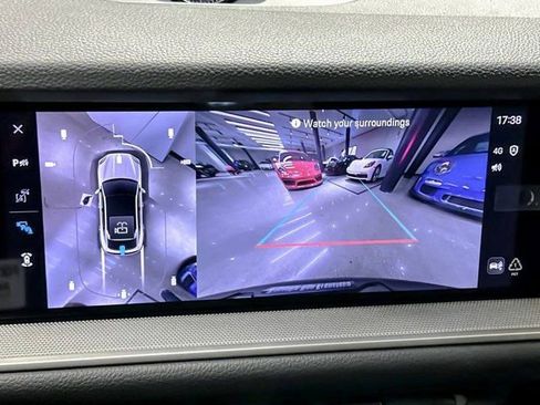 Certified 2025 Porsche Cayenne Coupe image 24