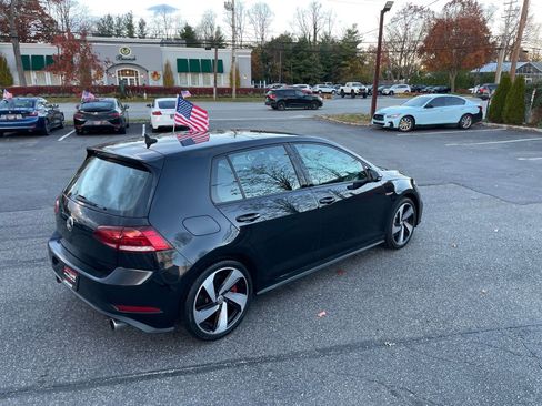 Used 2019 Volkswagen GTI SE w/ SE Experience Package image 33