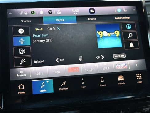 Used 2024 Jeep Grand Cherokee L Limited w/ Luxury Tech Group II image 30