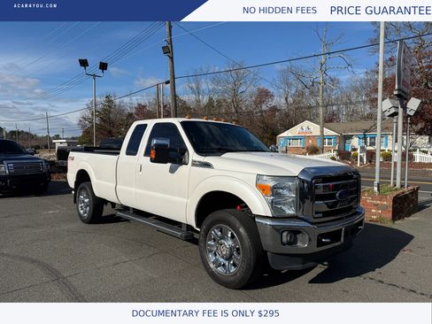 Used 2015 Ford F350 Lariat image 4