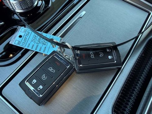 New 2026 Jeep Grand Wagoneer Limited image 31