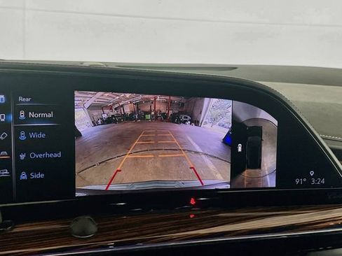 Used 2021 Cadillac Escalade Luxury RWD image 13