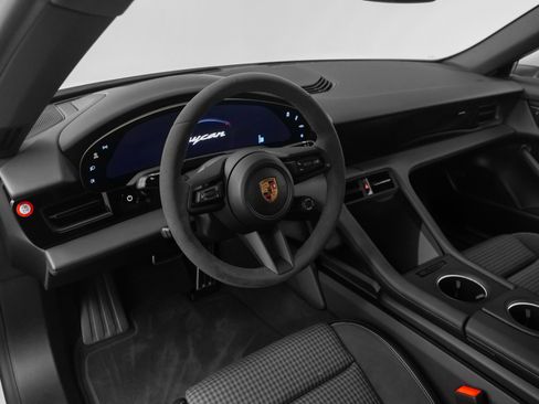 New 2025 Porsche Taycan image 4