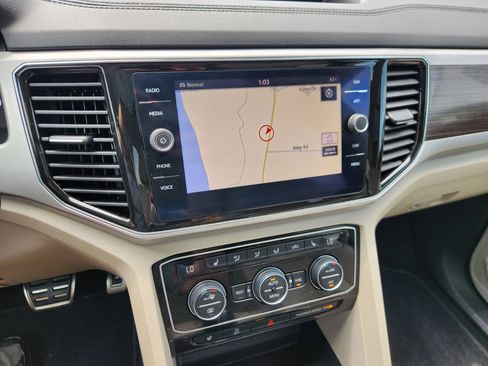 Used 2019 Volkswagen Atlas SEL R-Line image 34